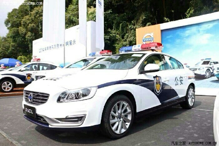 国内实拍沃尔沃警车