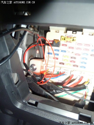 ix35走暗线保险盒取电安装行车记录仪(步骤详解)