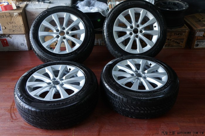 成都出一套17寸奥迪a6 轮毂轮胎,原厂轮毂,米其林225/55r17轮胎