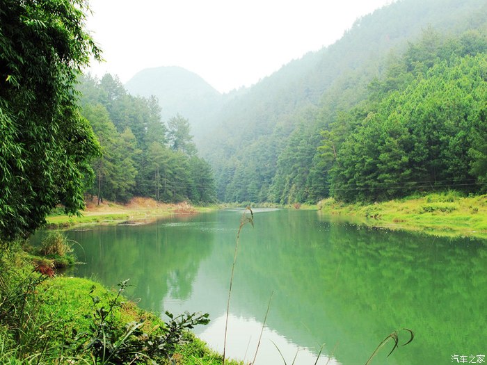 今天早即驱车前往惠水县百鸟河风景区,从嘉润路经贵惠