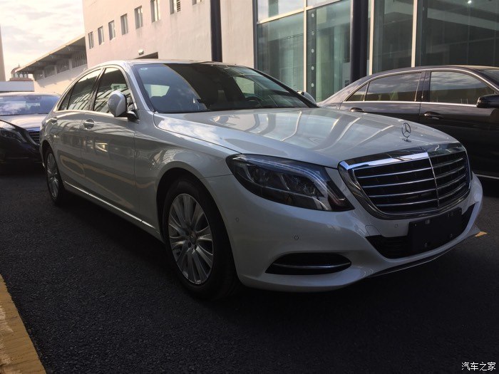 全新奔驰s320白色的好看吗?