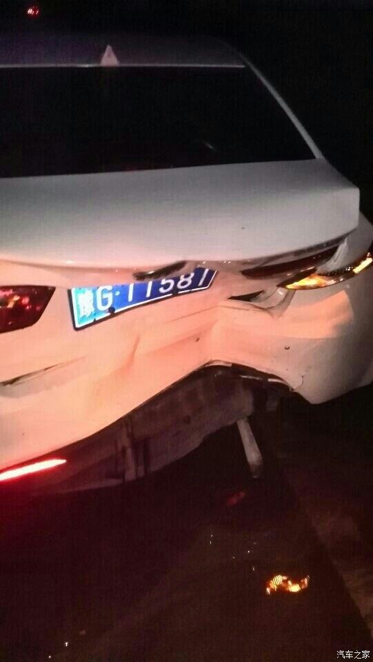 q群里看到的,这被爆菊的是啥车?