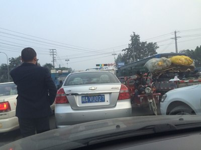 堵车,团结到红光