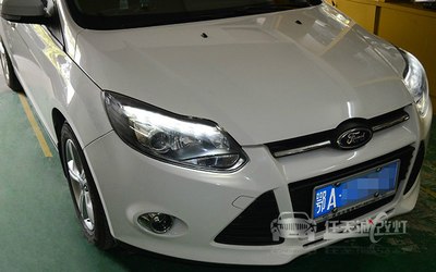 武汉福特新福克斯改装大灯 ST日行灯套件 Q5