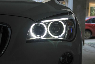 提X18时尚作业:加装导航、真皮、天使眼等,瞬间低配变高配_宝马X1论坛_手机汽车之家