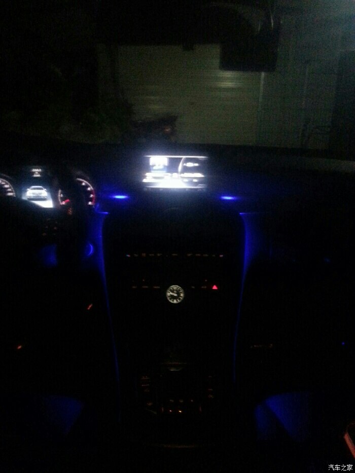 【图】C200L,加装氛围灯很成功。感谢大家。