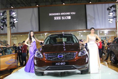 【你那么美】车展沃尔沃2015款xc60携美女车模靓丽登场