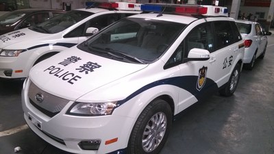 深圳的是e6做警车