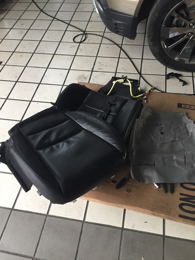 中奖了,mdx主驾驶座椅腰部支撑一个月不到就