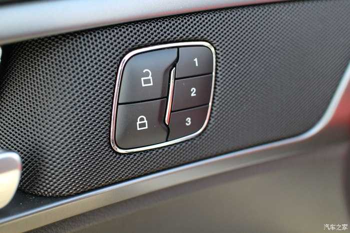 梦无止境--新蒙迪欧240P豪运珍珠白提车作业!