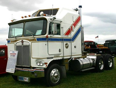 mb 045  kenworth 肯沃斯拖头