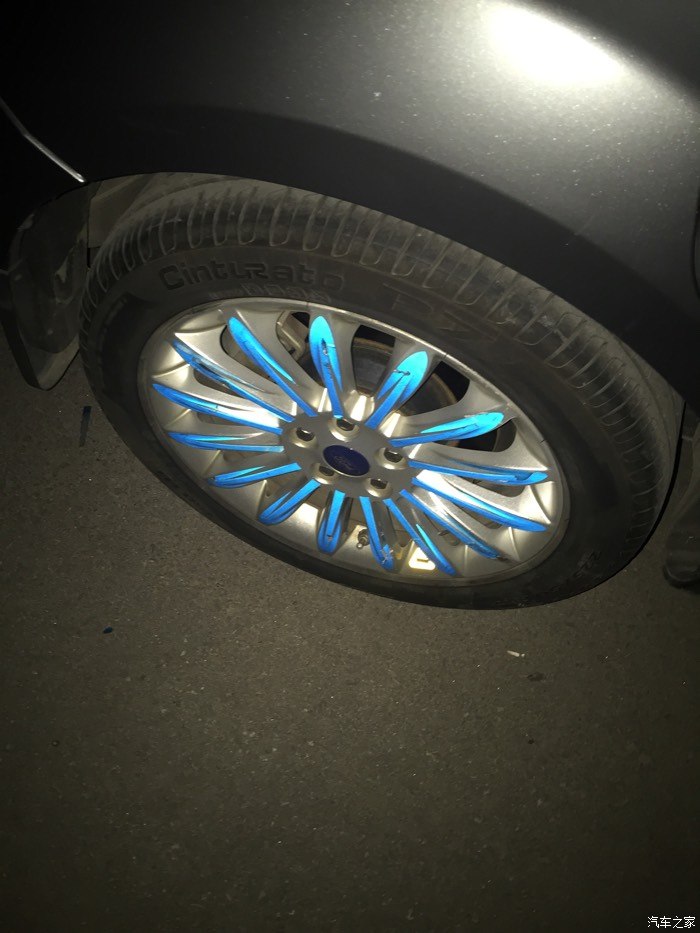 求助怎么洗掉轮毂上贴纸