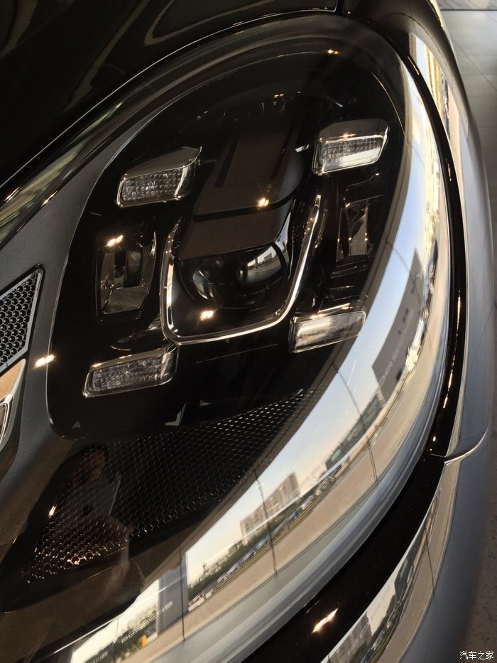 【图】深圳南山保时捷4S店终于试营业了_卡宴