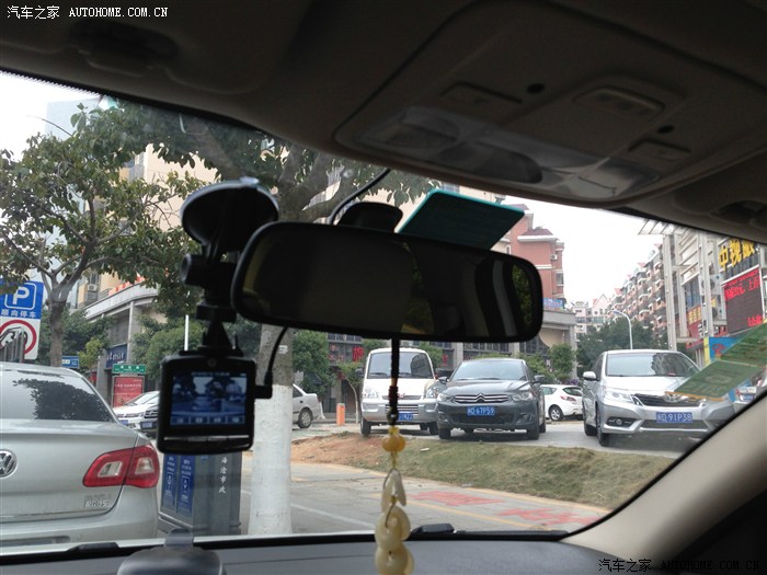 进行蓝牙语音通话,对方听到的声音变得很小。