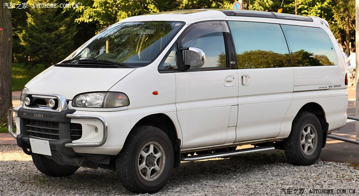 三菱delica space gear l400