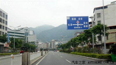 来到武平县城