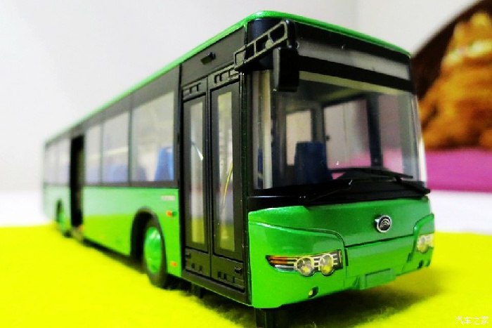【图】公交巴士模型--宇通ZK6128HG无障碍公