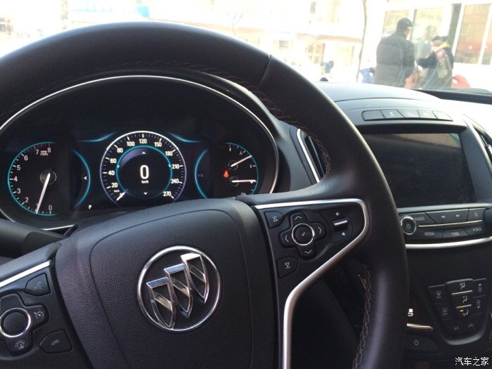 【图】一大早起来屏幕不亮了求救_君威论坛_