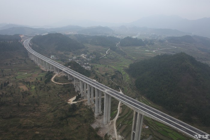 天路通苗岭--余凯,凯羊高速公路掠影!