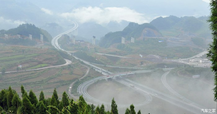 天路通苗岭-余凯,凯羊高速公路掠影!