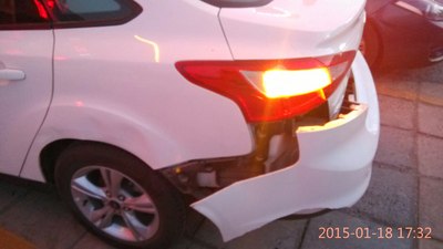 【图】停车场被撞,肇事车逃逸,后续如何处理,请