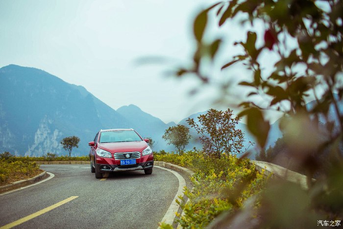 【图】90后俏媳妇长腿逆袭 驾锋驭为爱走天涯