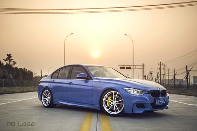 bmw f30一年半的蜕变 1m style 骚蓝 bbs lm_宝马3系论坛_手机汽车之