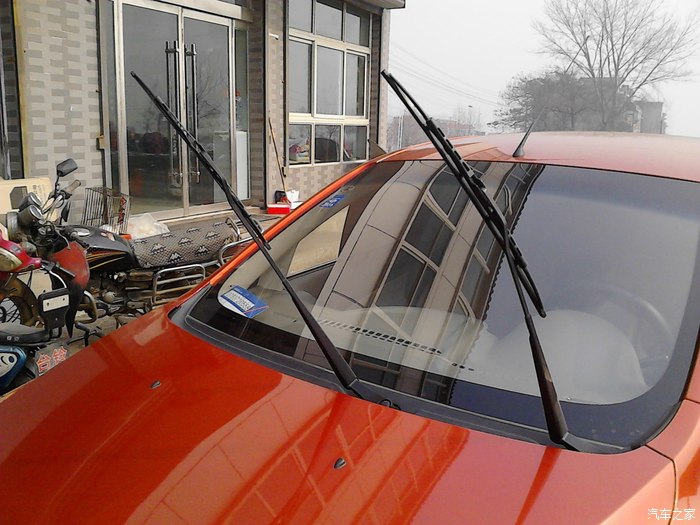 新赛欧雨刮胶条安装