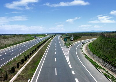 德国高速公路为什么敢不限速?_北京