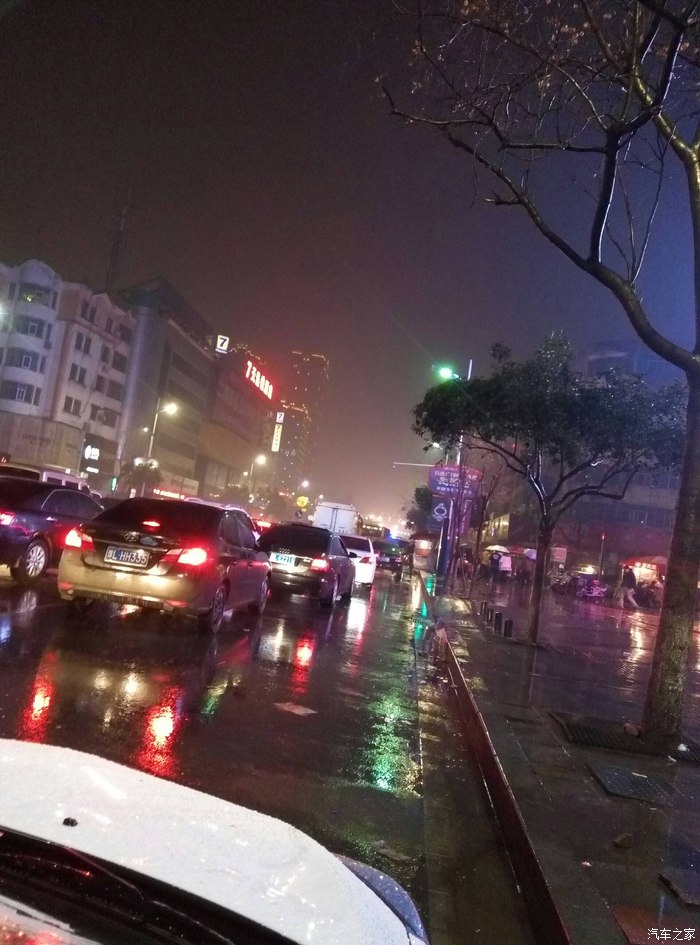 v手机没方控线啊!求解手机苹果往上划不灵活图片
