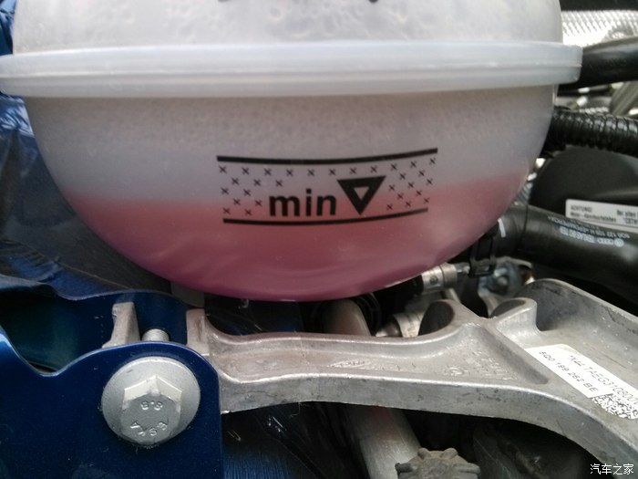 【图】大家帮忙看看高尔夫7,机油问题