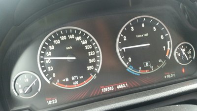 【图】晒下油表里程_宝马5系gt论坛_汽车之家论坛