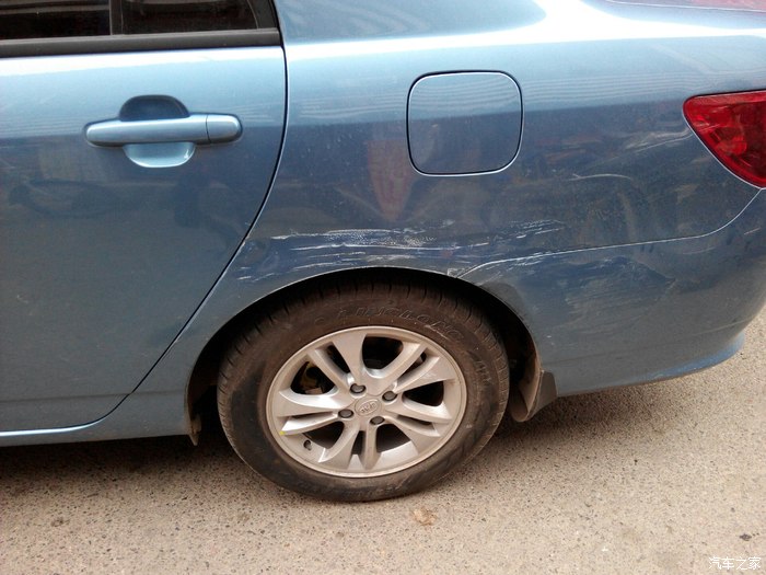 车身划痕险何解