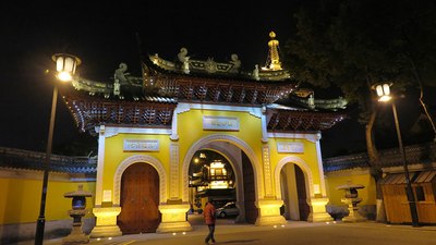 除夕新体验:姑苏城外寒山寺,数着钟声过大年