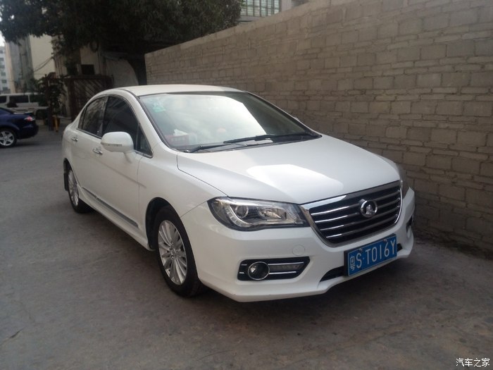 【图】请问各位新款小5副驾座的安全带不带的