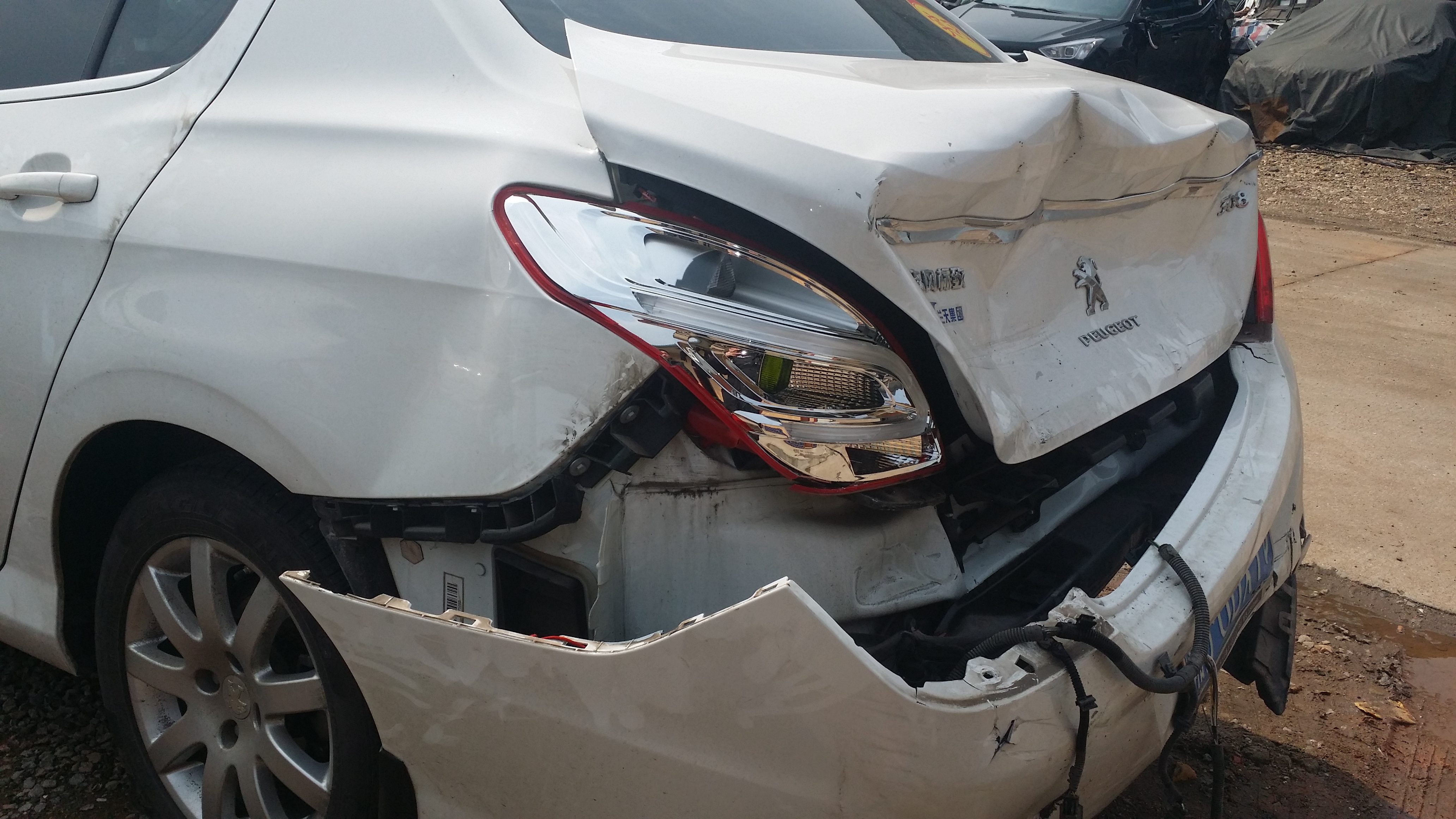 【图】308有后防撞梁吗_标致308论坛