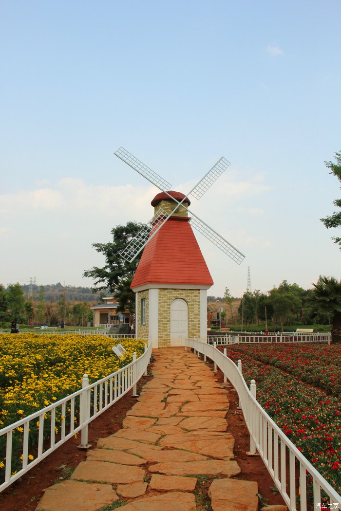 欧洲风情小镇及希腊爱琴海缩影,尽在呈贡大渔公园。