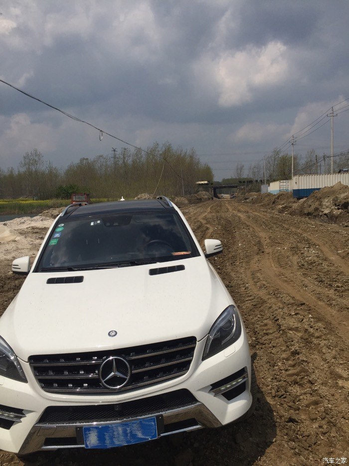 【图】ML400豪华,今天去操了一下烂的路,顺便