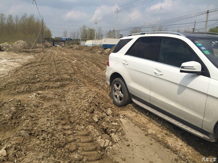 【图】ML400豪华,今天去操了一下烂的路,顺便
