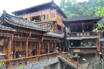 清明(西安)游重庆-贵州(印江,梵净山,镇远古镇,荔波大小孔)