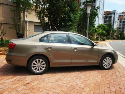 就这样爱你~爱你~~爱你~我的金色小速腾!_速