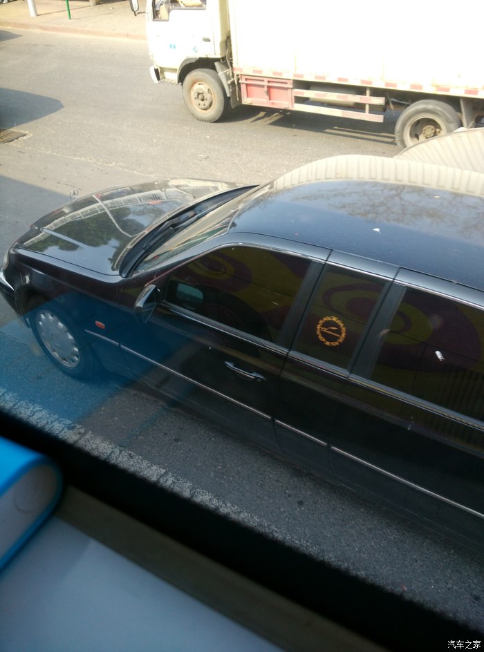 啥是大奔 500_59383590-7814-9tgk-khll-n201a7d1ncem.jpg