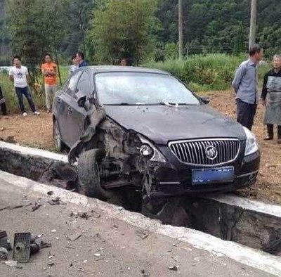 凯越和新福克斯激烈亲吻后的结果_凯越论坛_