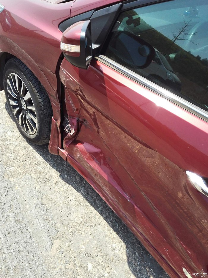 【图】被撞对方无保险要多少钱修车好?