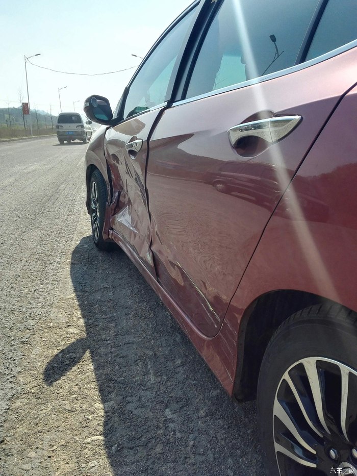 【图】被撞对方无保险要多少钱修车好?