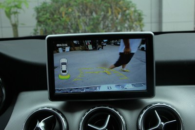 奔驰B系更换8寸手写大屏改装导航方法