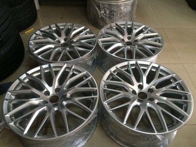 新款A8 20寸拆车新原创进口轮毂_奥迪A8论坛