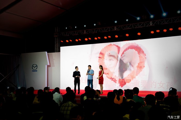 光头笨笨记录昂克赛纳周年庆典高清图片