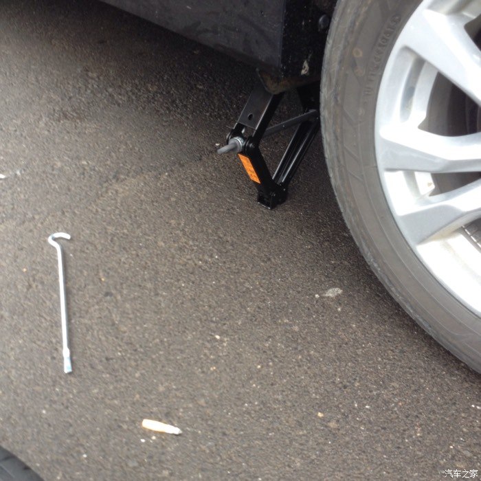 车工具根本下不了车轮!建议每车配一根钢管加