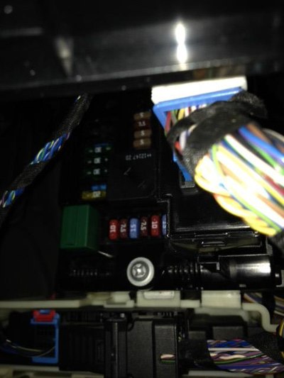 自己动手修复点烟器无电源故障_宝马X3论坛